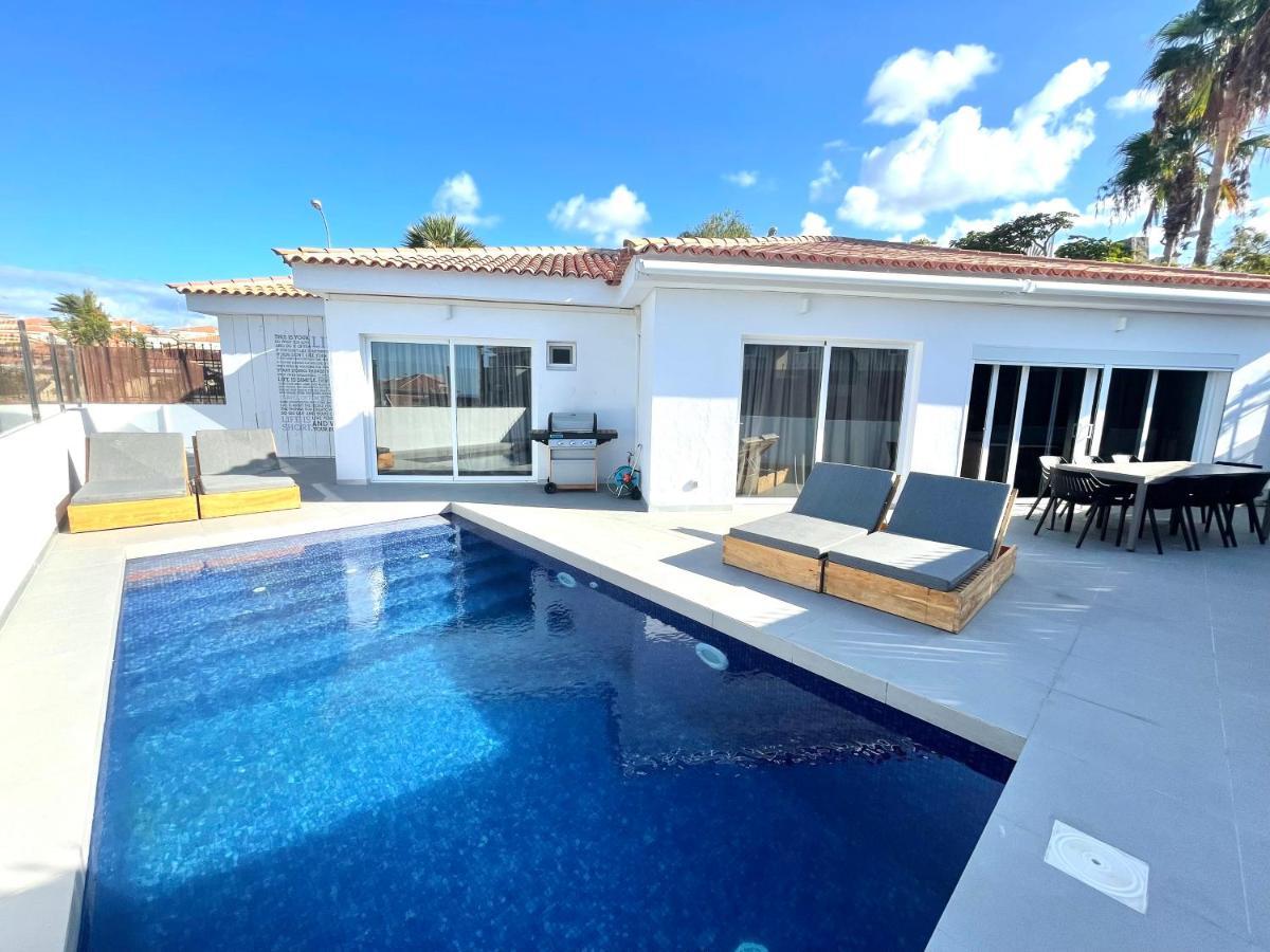 Luxury Villa Callao With Private Heated Pool Free Car Rental In May And June กาเยาซัลวาเค ภายนอก รูปภาพ