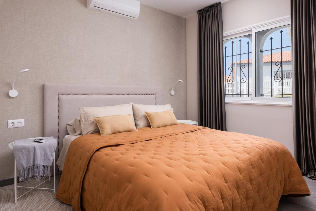 Luxury Villa Callao With Private Heated Pool Free Car Rental In May And June กาเยาซัลวาเค ภายนอก รูปภาพ